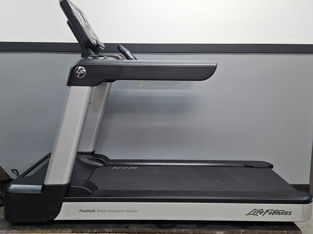 Refurbished Life Fitness Club Series + Treadmill