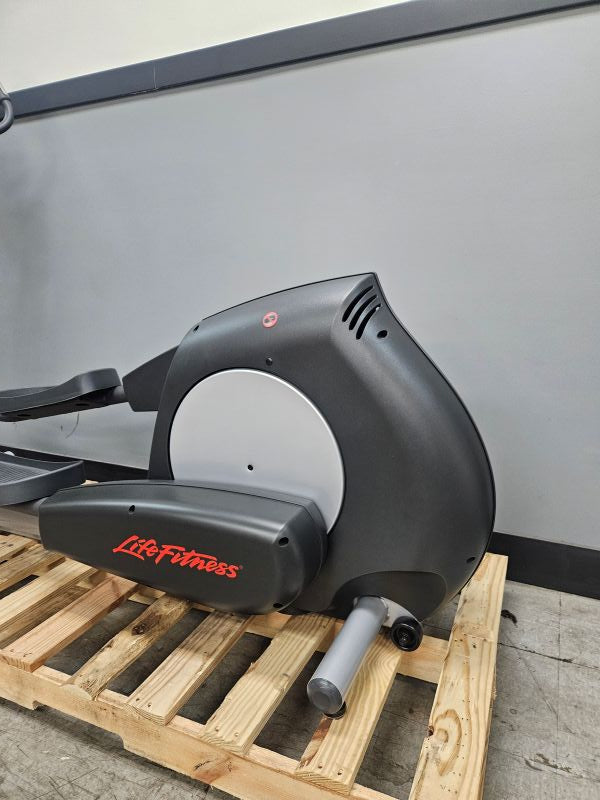 Pre-Owned Life Fitness Integrity CLSX