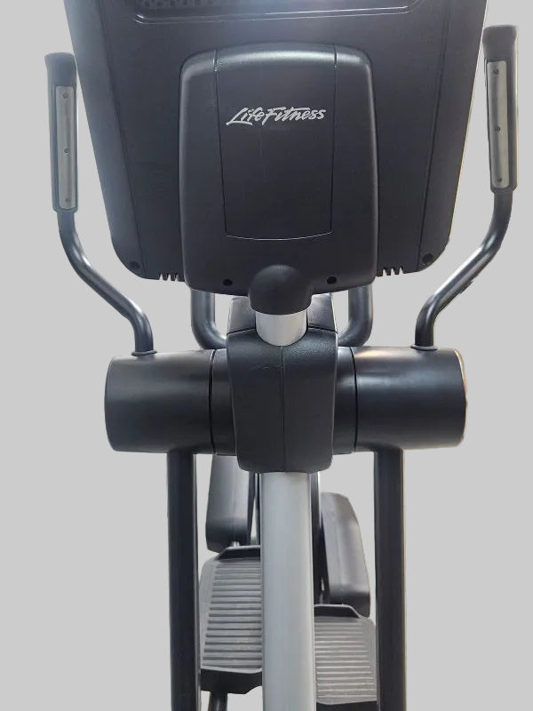 Pre-Owned Life Fitness Integrity Elliptical