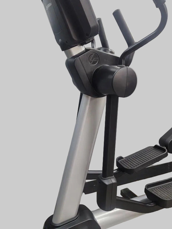 Pre-Owned Life Fitness Integrity Elliptical