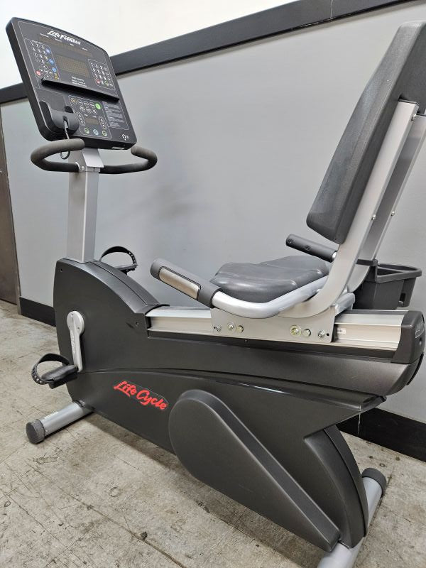 Pre-Owned Life Fitness Club Series Recumbent Bike