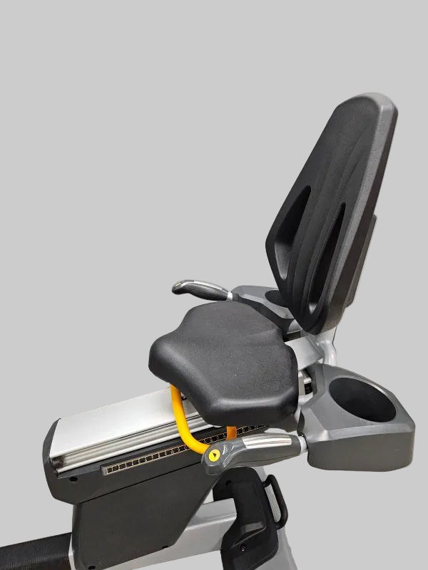 Matrix R5x Recumbent Bike