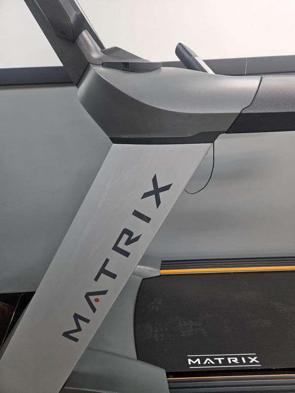 Pre-Owned Matrix T7xi