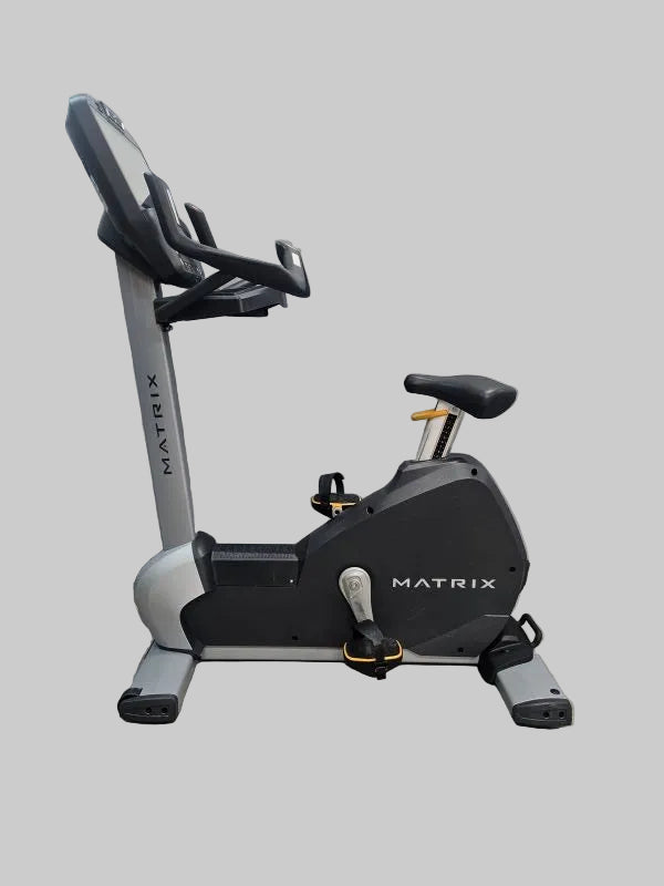 Pre-owned Matrix U7xi Upright Bike