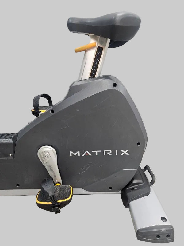 Pre-owned Matrix U7xi Upright Bike