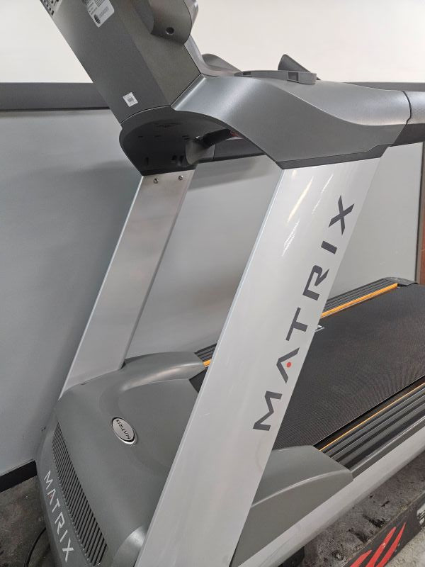 Refurbished Matrix T7XE Treadmill