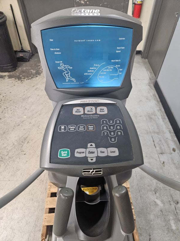 Pre-Owned Octane Q3700 Elliptical