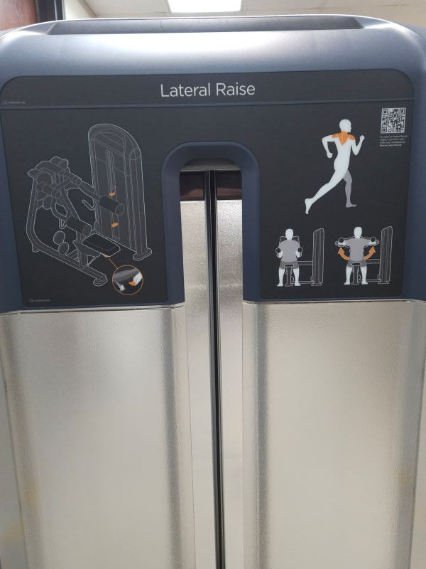 Pre-Owned Precor Discovery Series Lateral Raise