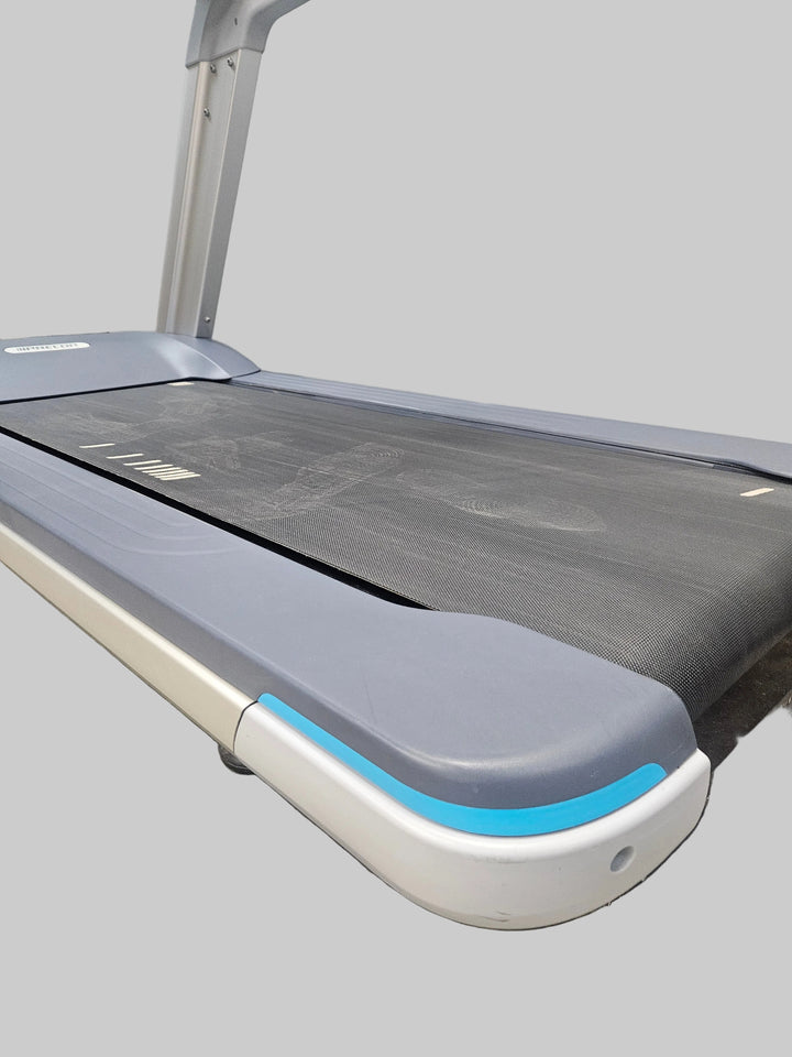 Pre-owned Precor 885 Treadmilll