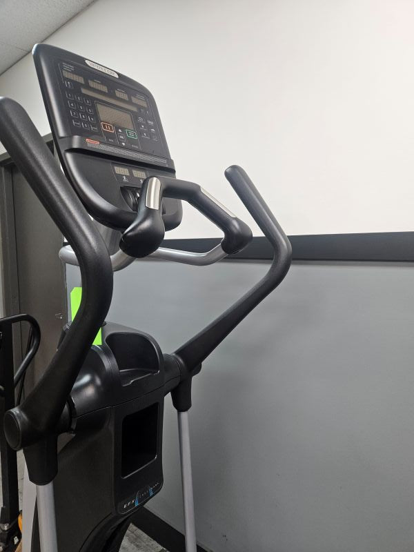 Pre-Owned Precor EFX 835