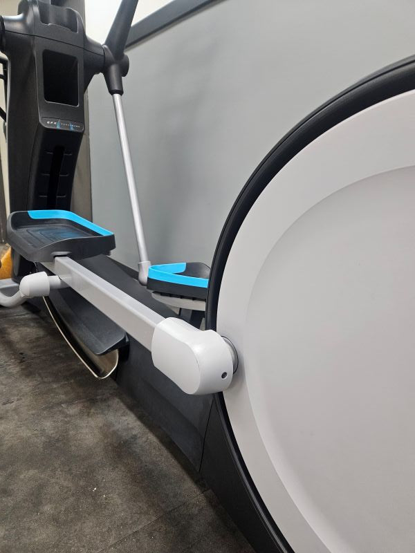 Pre-Owned Precor EFX 835