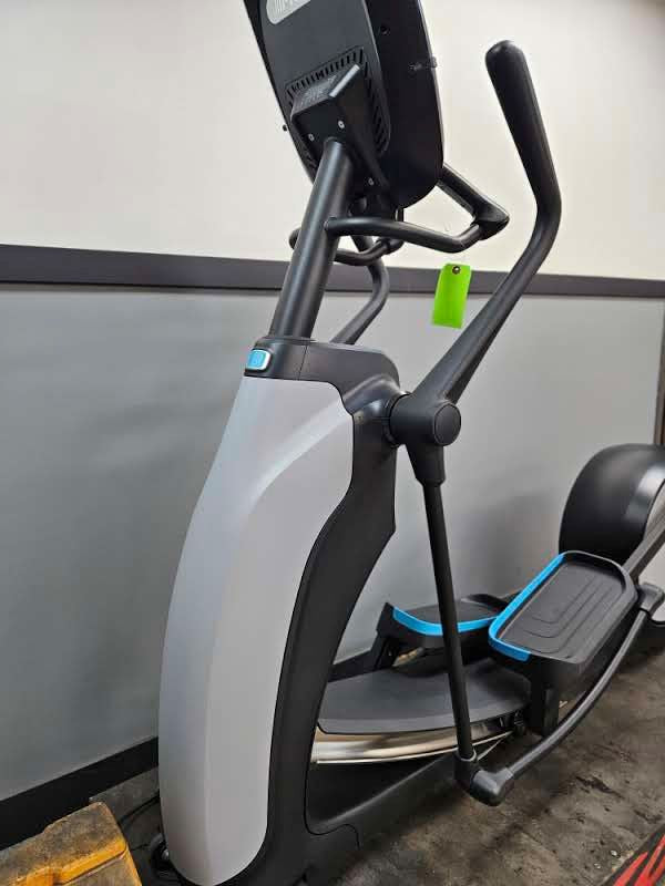 Pre-Owned Precor EFX 885