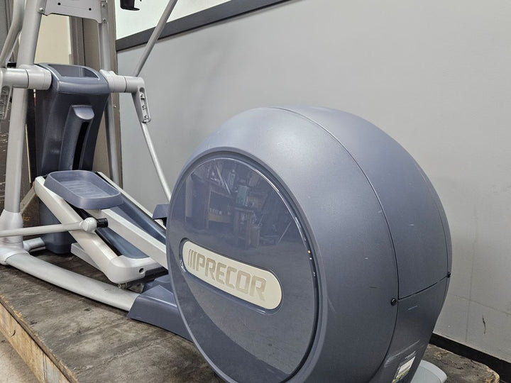 Pre-Owned Precor EFX 885