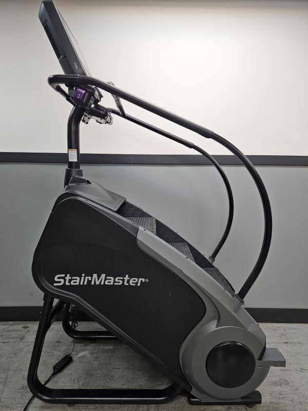 Pre-Owned StairMaster Guantlet Stepmill with 15" Touch Screen