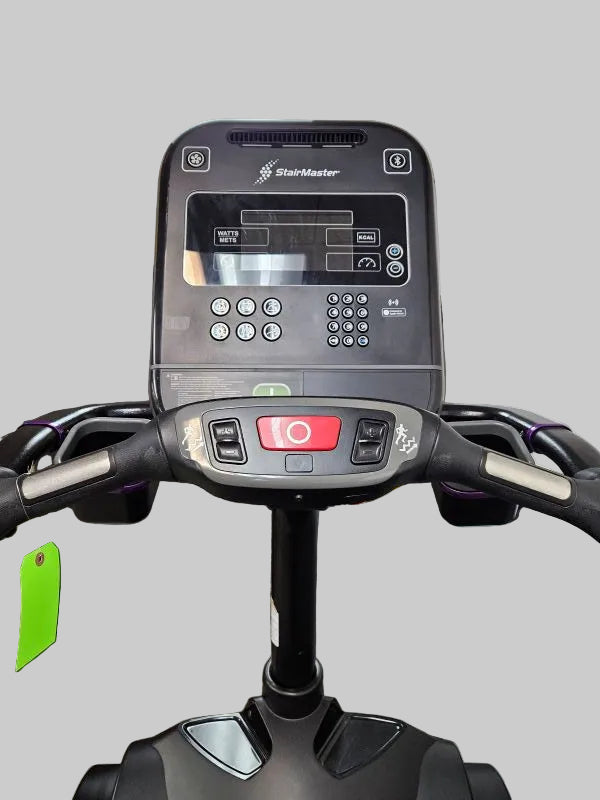 Pre-Owned Stairmaster Gauntlet Stepmill