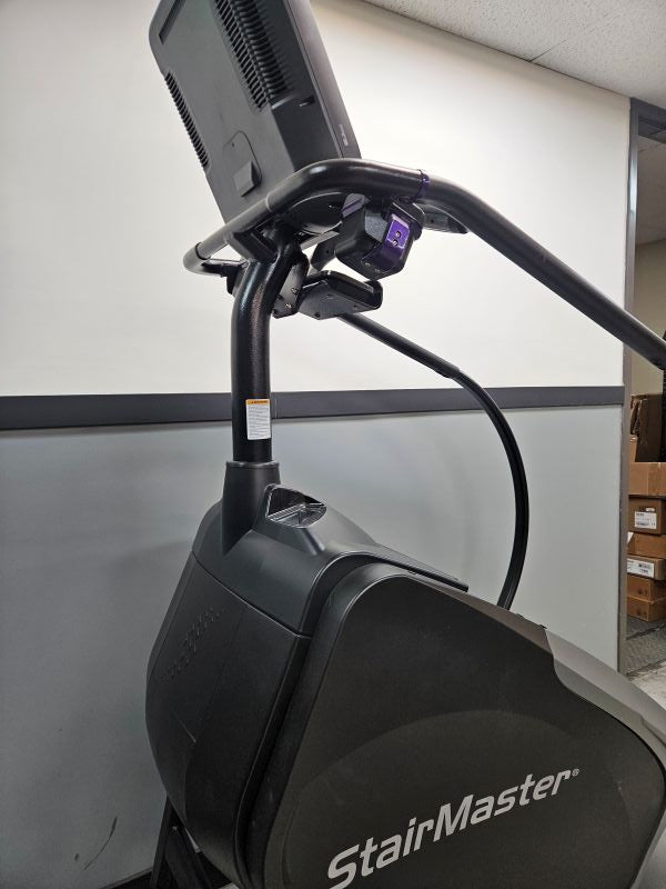 Pre-Owned StairMaster Guantlet Stepmill with 15" Touch Screen