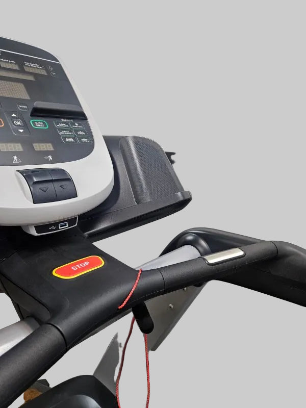 Pre-Owned Precor 731 Treadmill