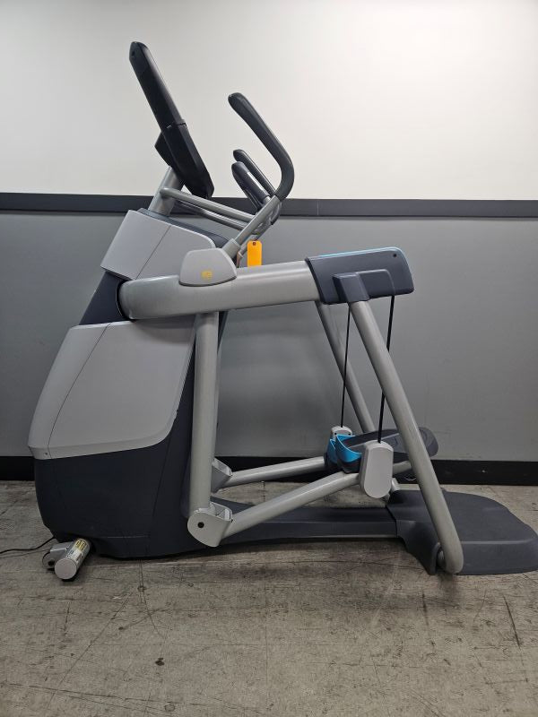 Pre-Owned Precor AMT 885